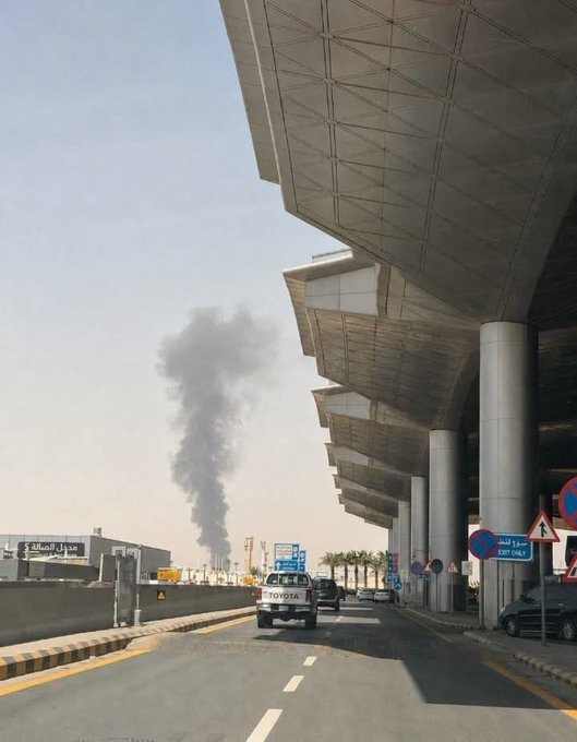 هذا الفيديو مضلل ولا يوثق استهداف مطار الملك خالد الدولي في الرياض